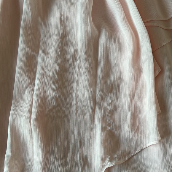 Soft pink David’s Bridal Strapless Dress. Size 6 - Picture 4 of 6